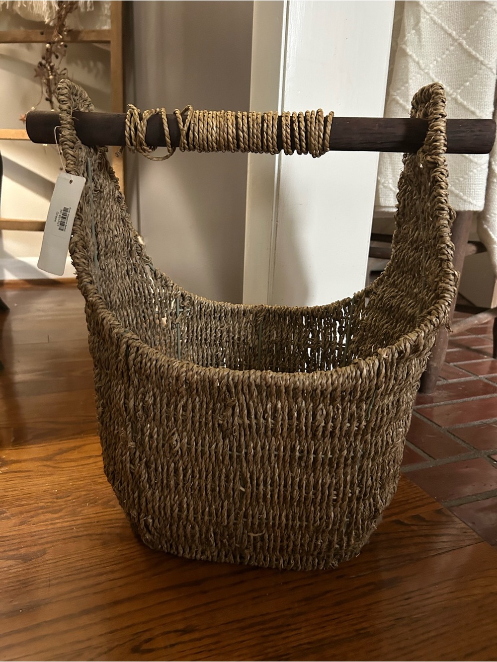 Thirty-One Seagrass Magazine Holder- NWT - Picture 5 of 7